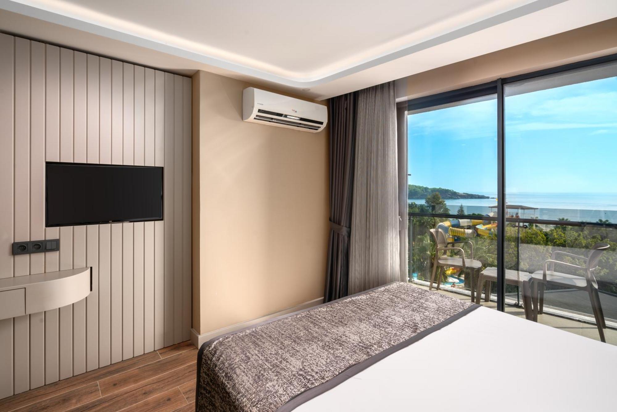 Seaphoria Beach Hotel & Spa Antalya Exterior photo